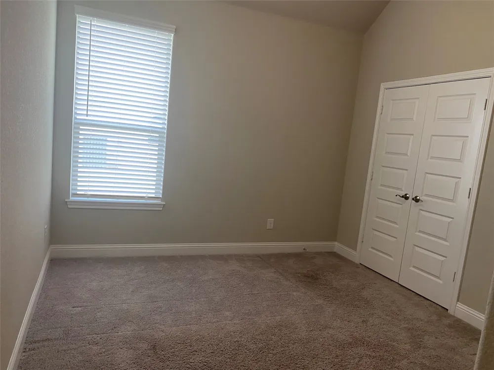 209 Johnson Street Granbury, TX 76048