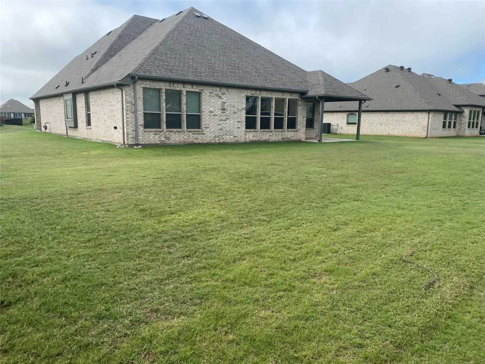 209 Johnson Street Granbury, TX 76048