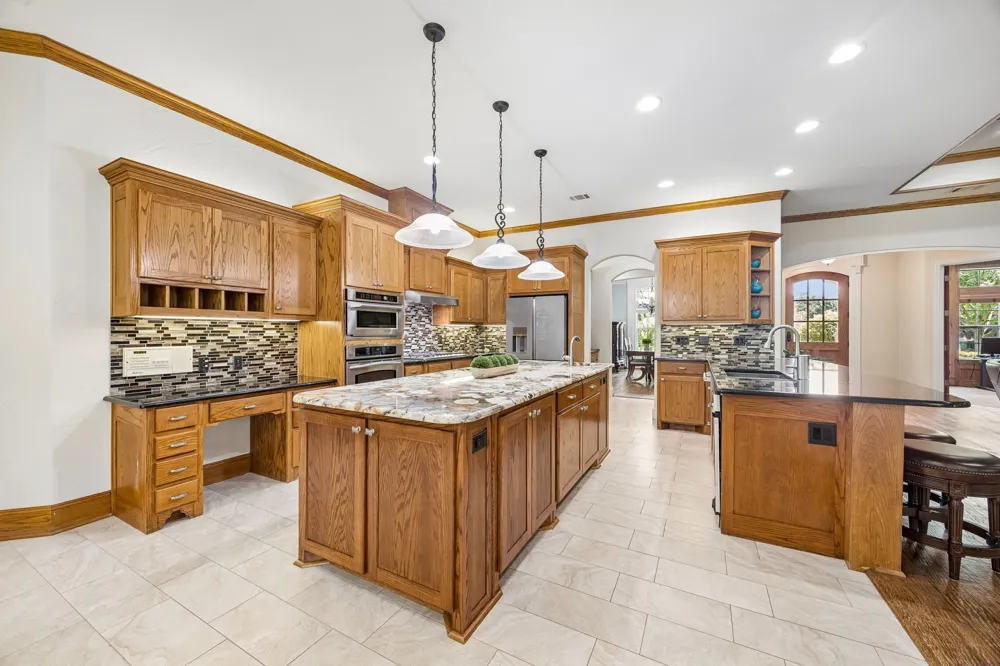 79 Seis Lagos Trail Lucas, TX 75098