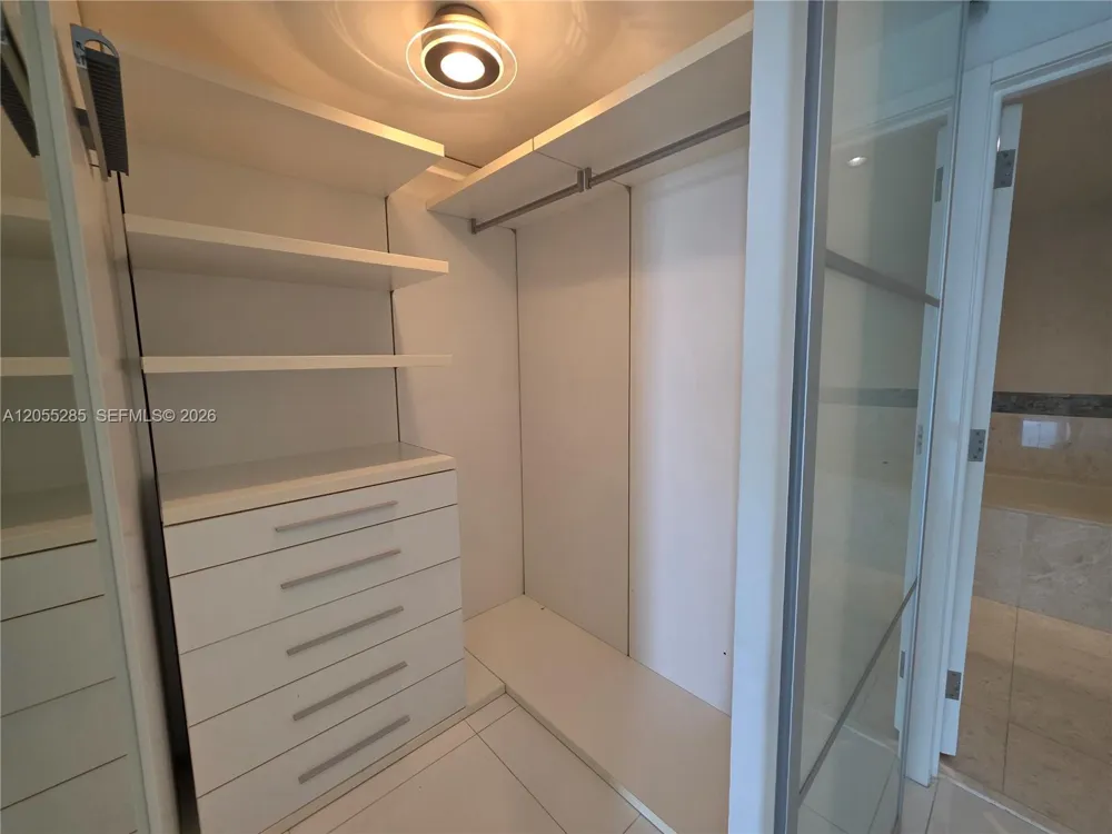 17121 COLLINS AV #2306 Sunny Isles Beach, FL 33160