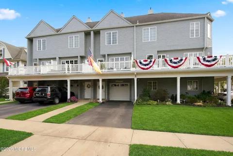221 Lareine Avenue #1