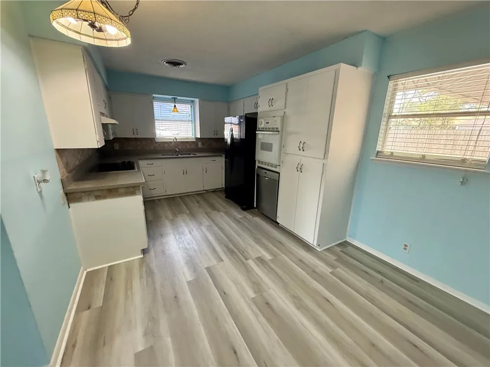 119 Rice Dr Drive Portland, TX 78374