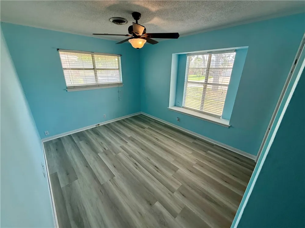 119 Rice Dr Drive Portland, TX 78374