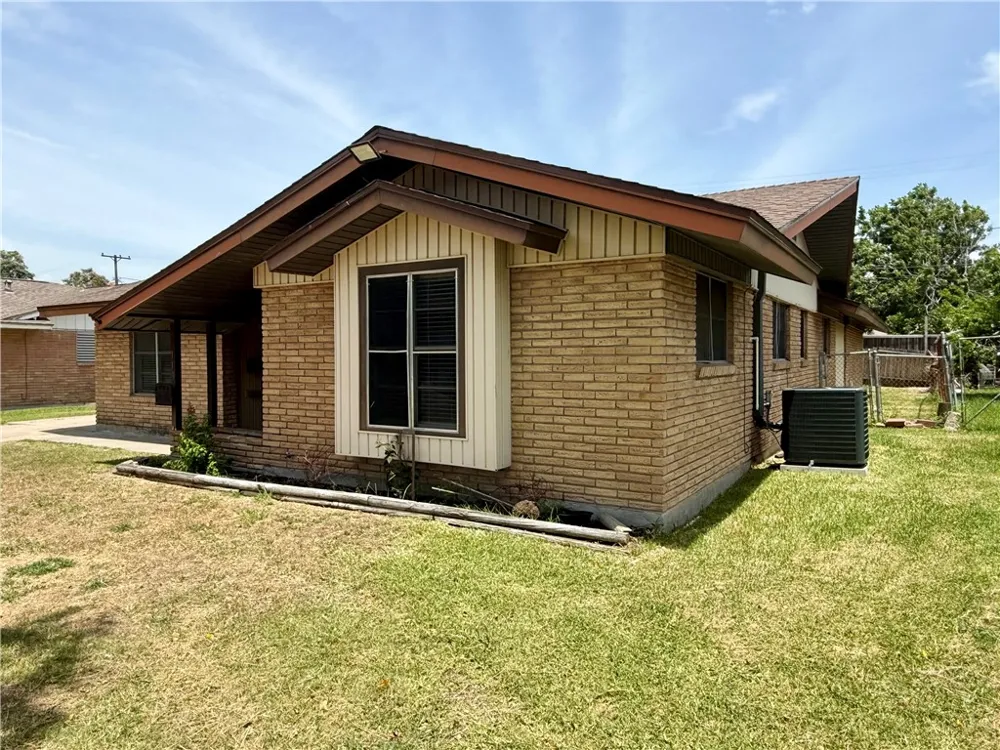 119 Rice Dr Drive Portland, TX 78374