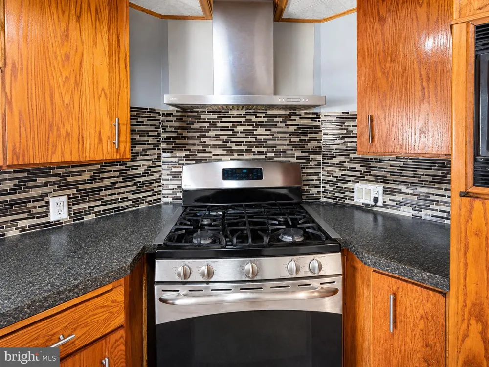 402 NOBLE STREET Lebanon, PA 17042