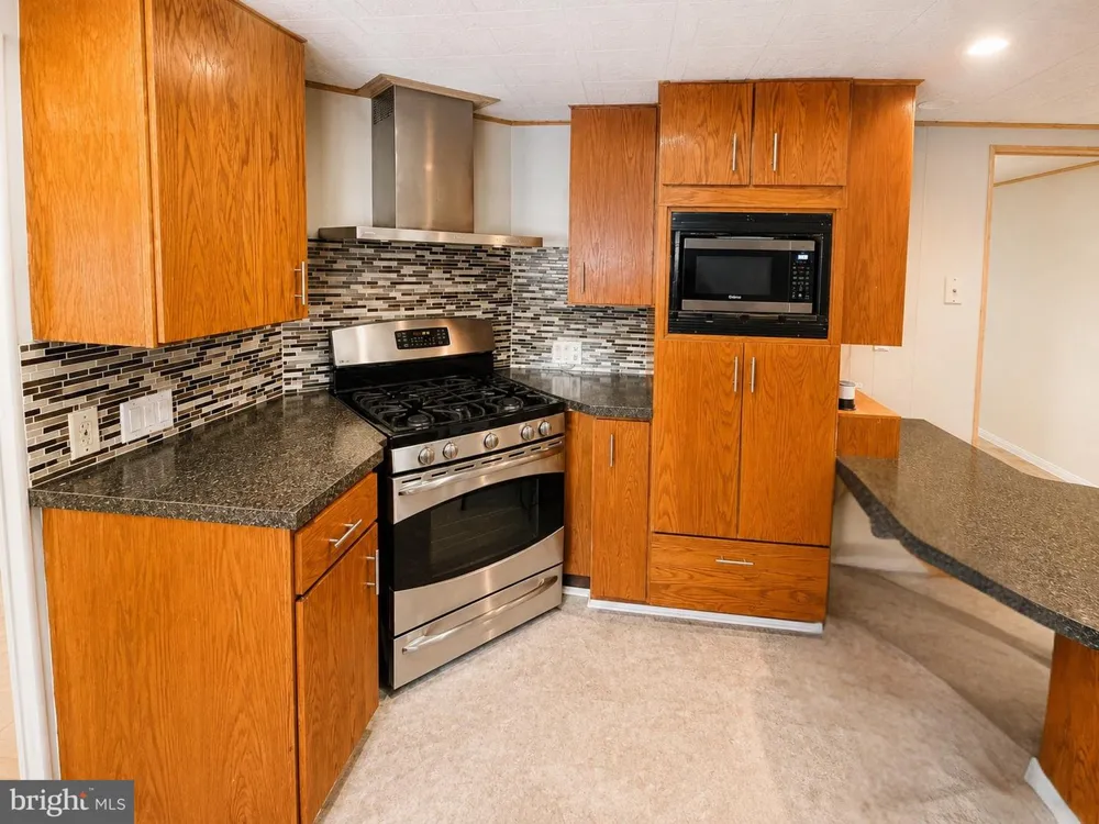 402 NOBLE STREET Lebanon, PA 17042