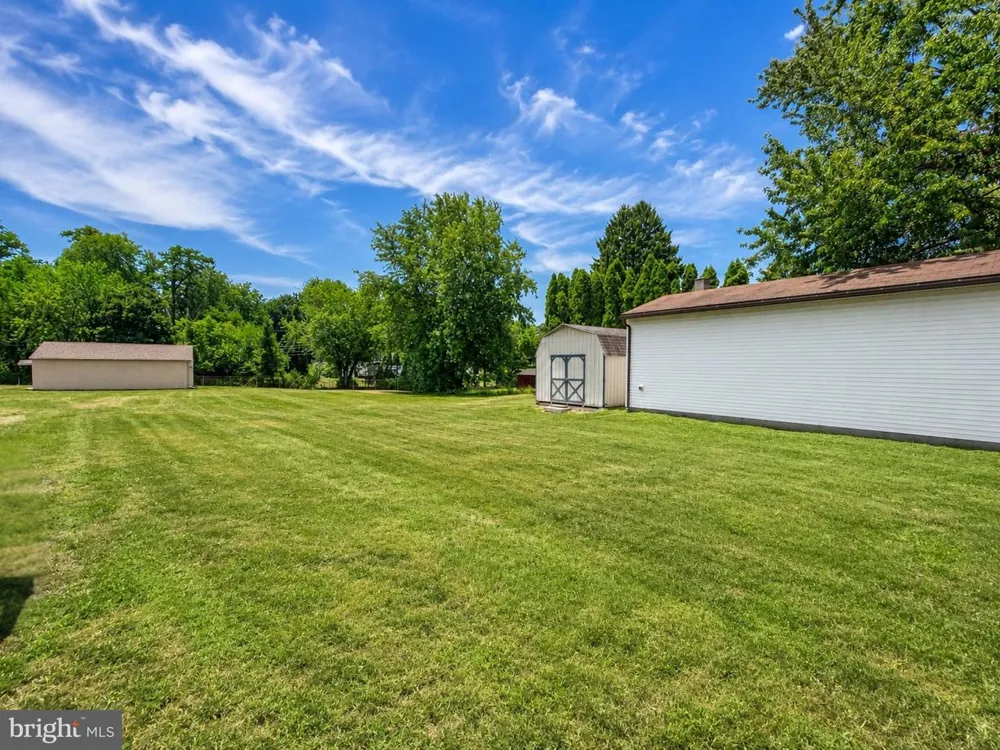 402 NOBLE STREET Lebanon, PA 17042