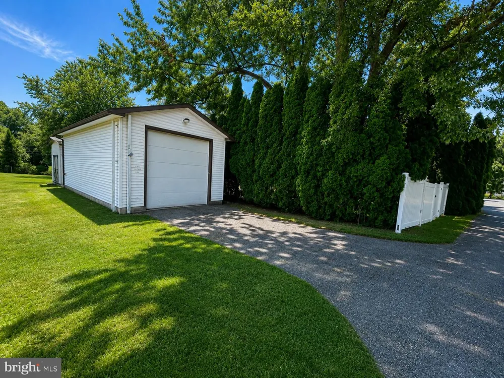 402 NOBLE STREET Lebanon, PA 17042