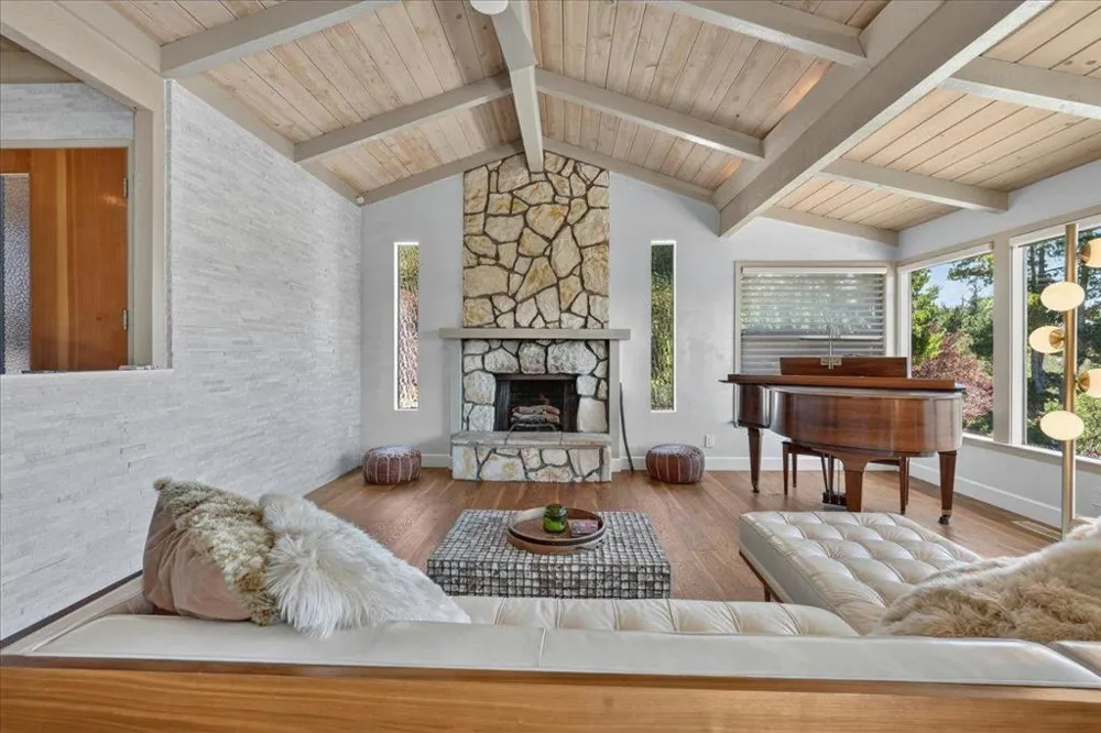 25390 Tierra Grande Drive Carmel, CA 93923