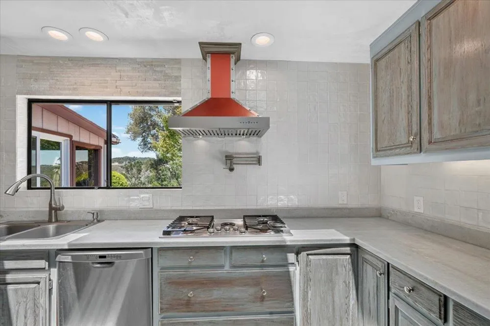 25390 Tierra Grande Drive Carmel, CA 93923