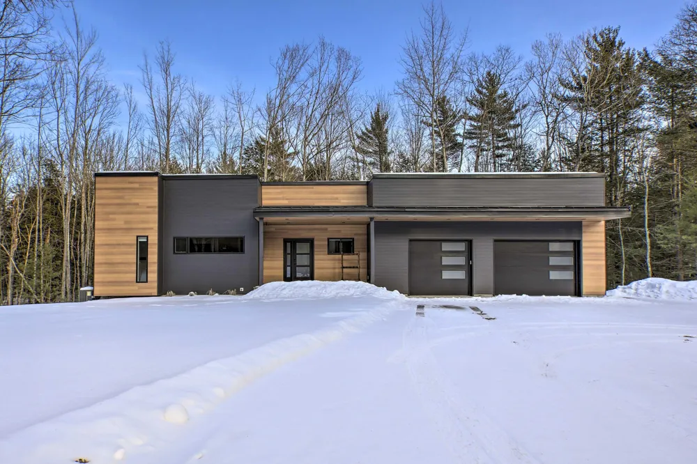 343 Dubonnet Trail Interlochen, MI 49643