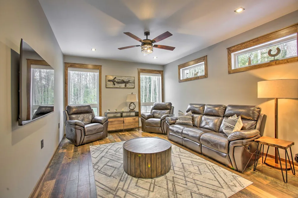 343 Dubonnet Trail Interlochen, MI 49643