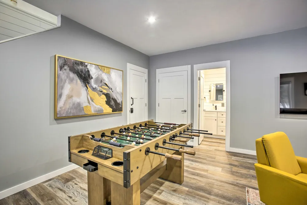 343 Dubonnet Trail Interlochen, MI 49643
