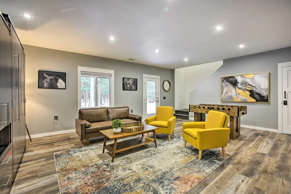 343 Dubonnet Trail Interlochen, MI 49643