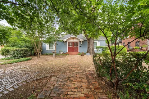 1501 Sycamore