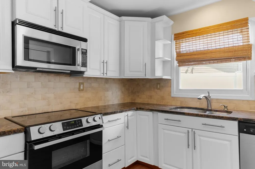 5 FOREST PARK TERRACE Monroe Township, NJ 08831