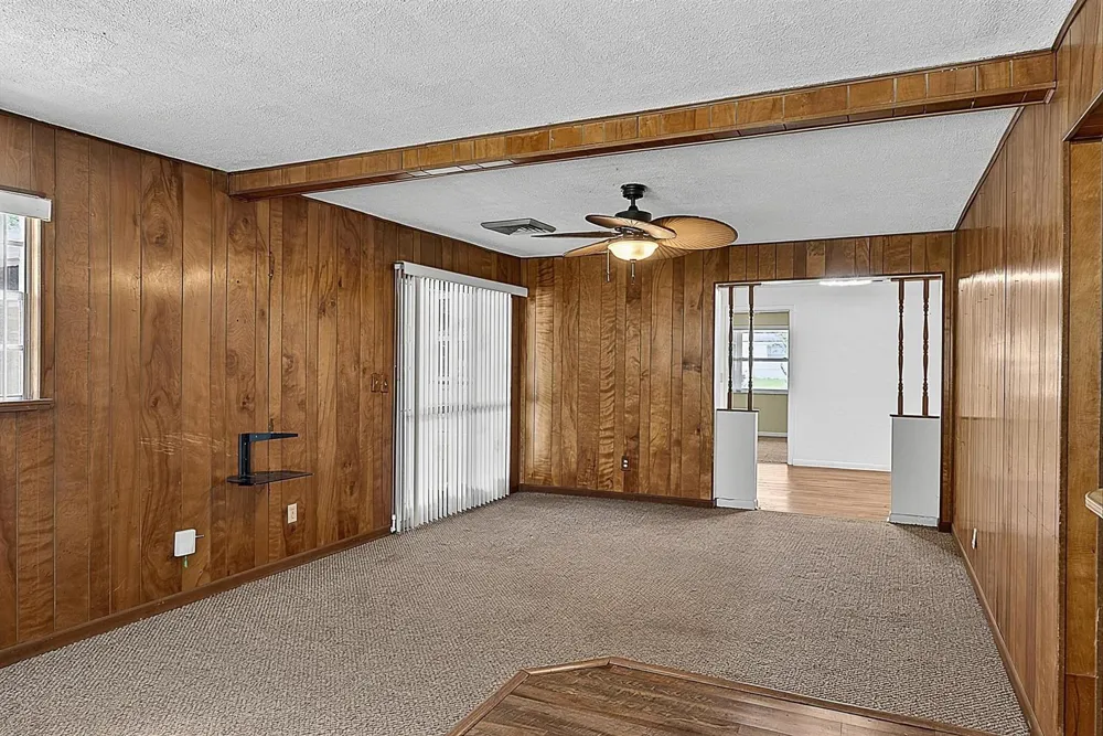 1508 WILDROSE LANE 