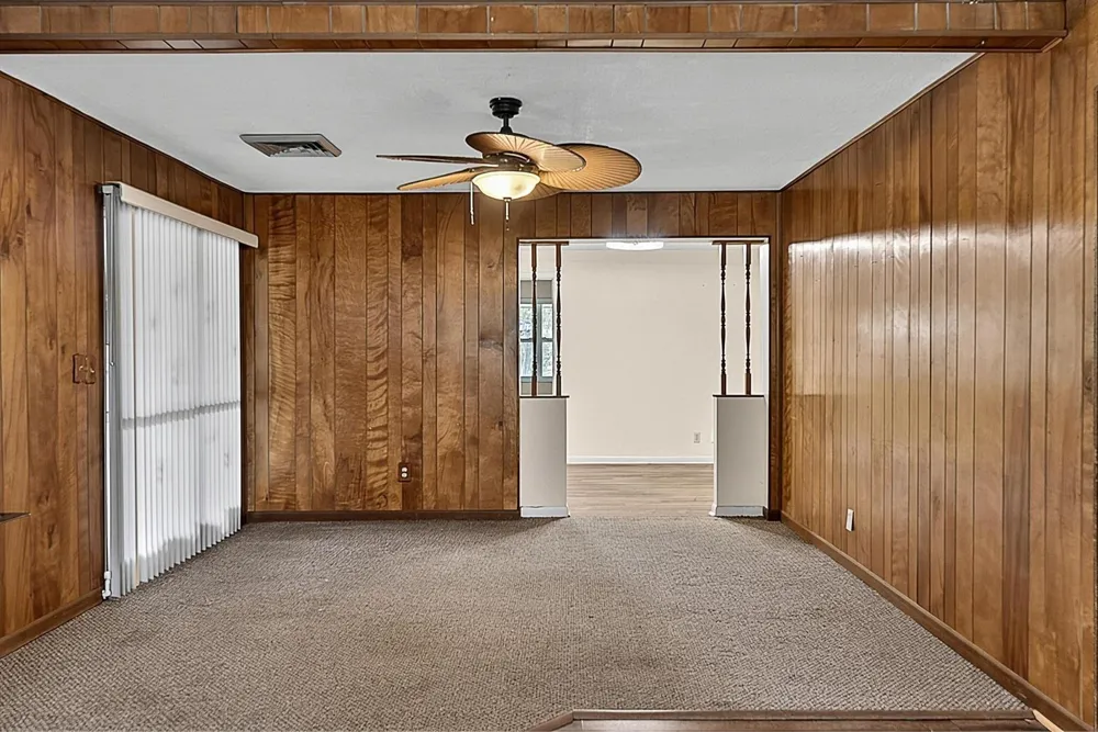 1508 WILDROSE LANE 