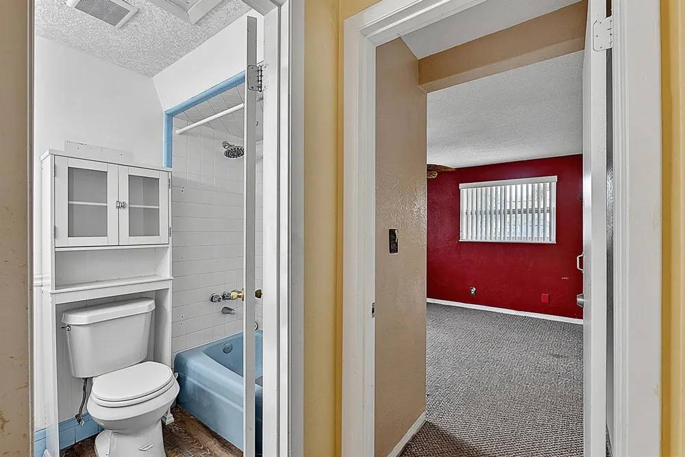 1508 WILDROSE LANE 