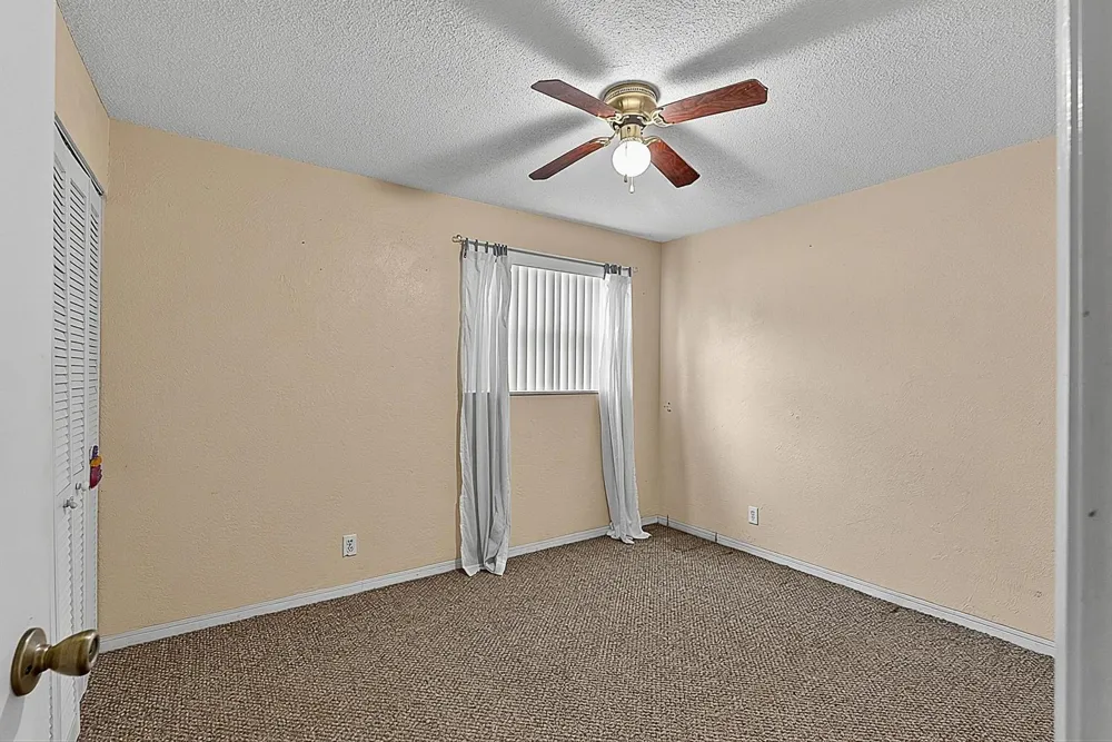 1508 WILDROSE LANE 