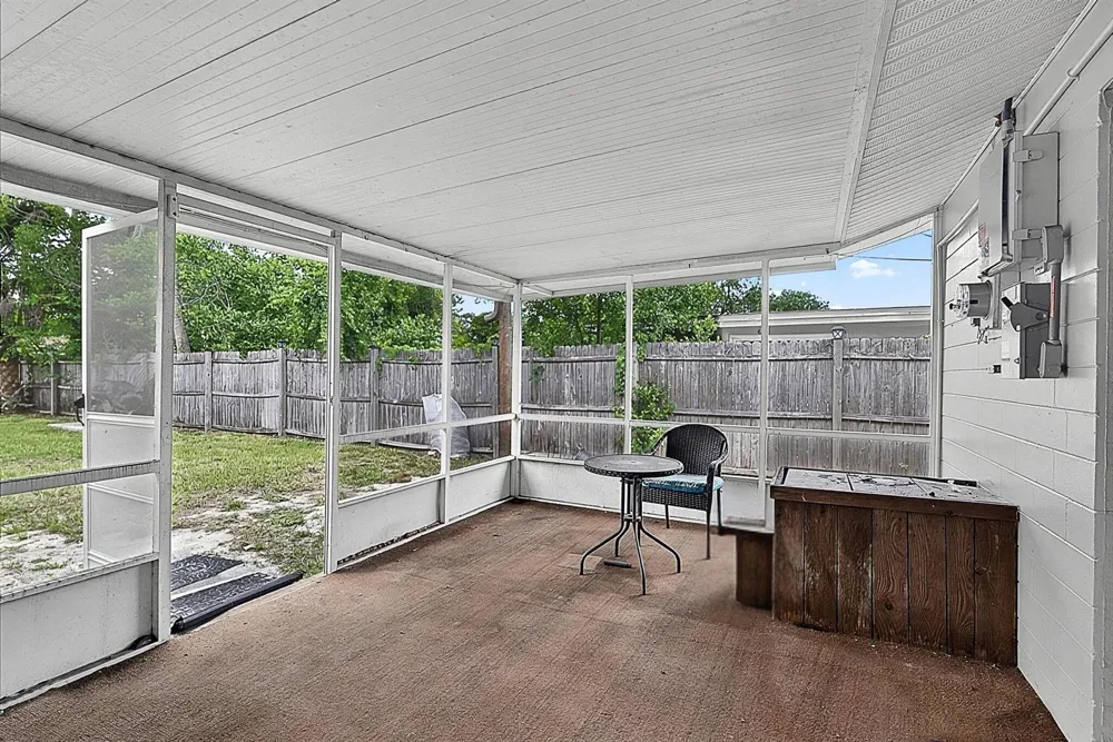 1508 WILDROSE LANE 