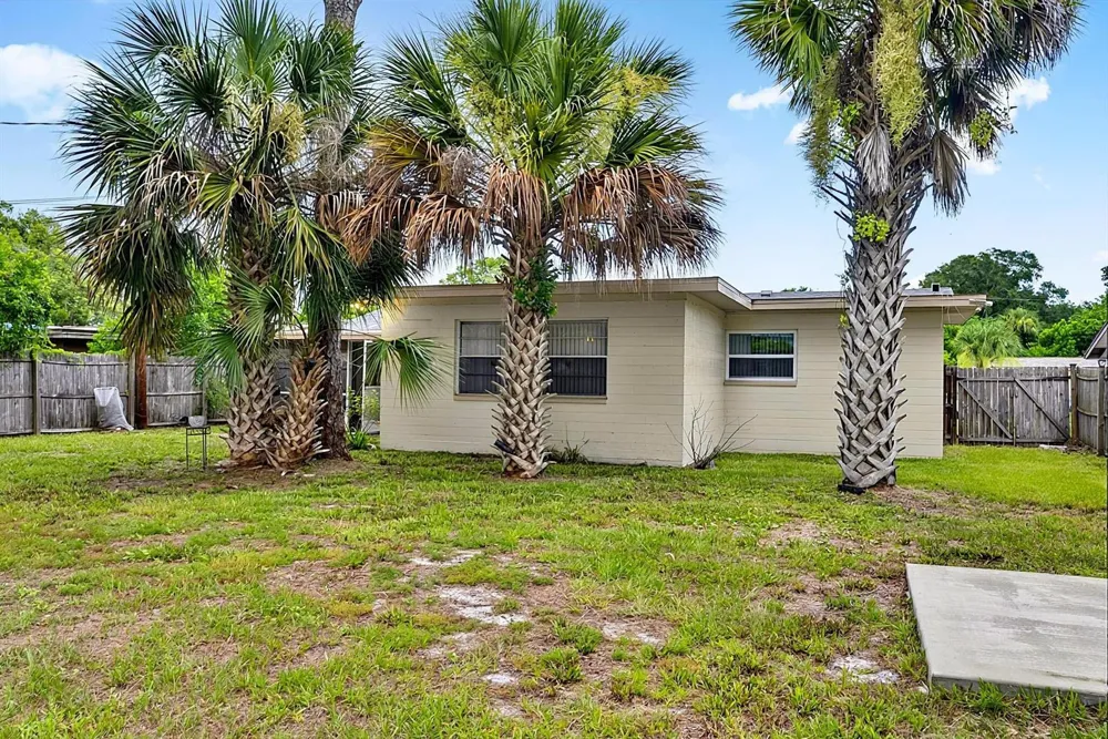 1508 WILDROSE LANE 