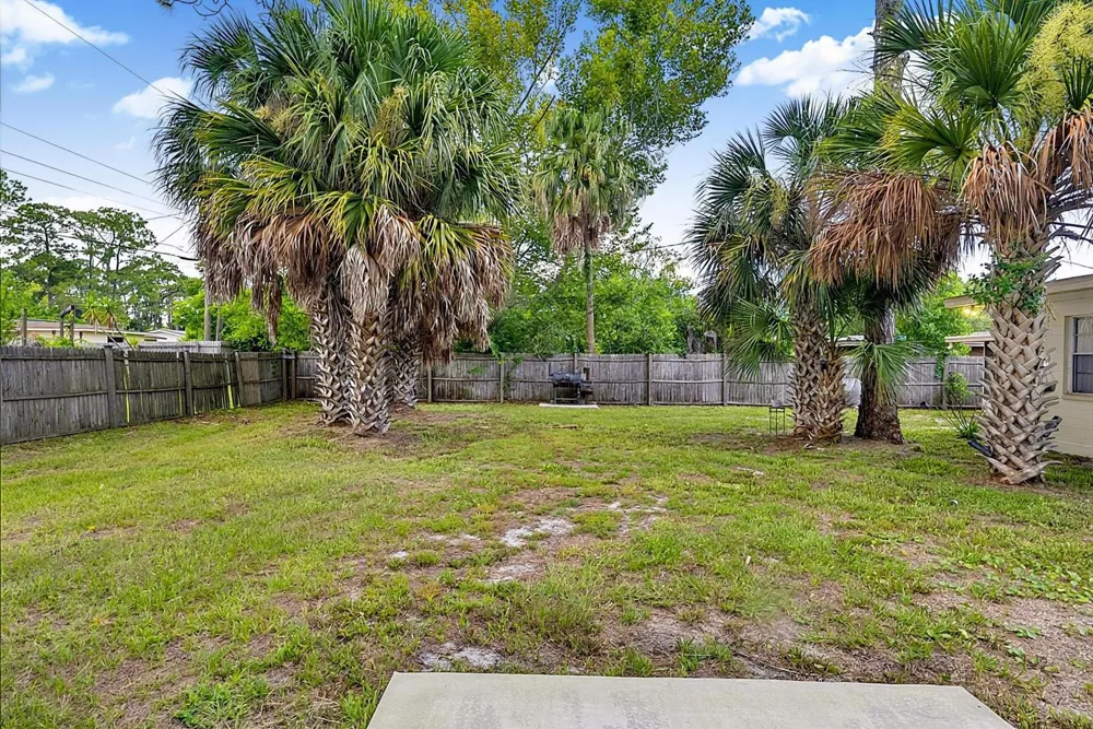 1508 WILDROSE LANE 