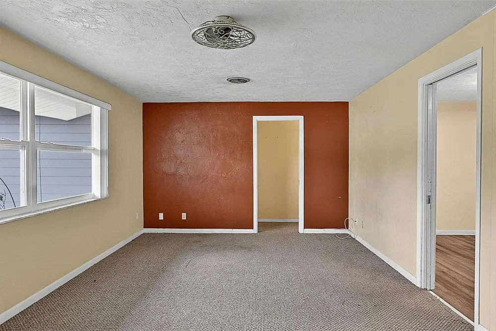 1508 WILDROSE LANE 
