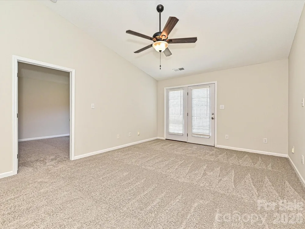 2013 Pin Oak Place Cramerton, NC 28032