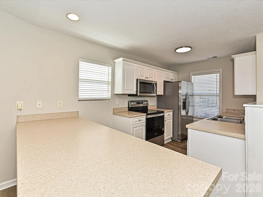 2013 Pin Oak Place Cramerton, NC 28032