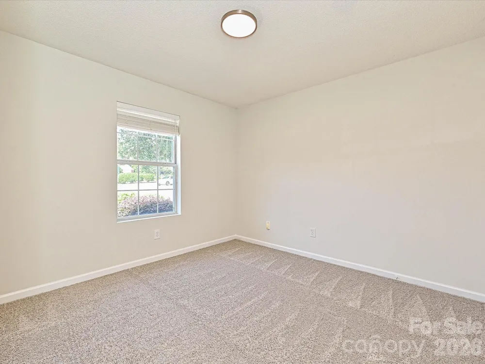 2013 Pin Oak Place Cramerton, NC 28032