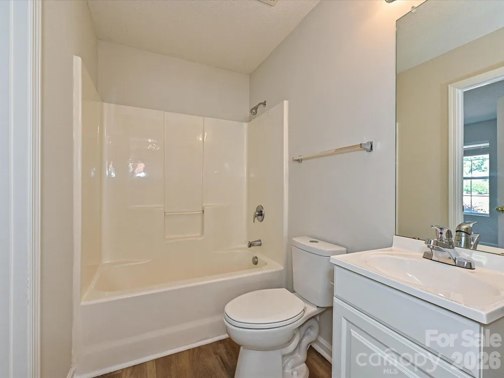 2013 Pin Oak Place Cramerton, NC 28032