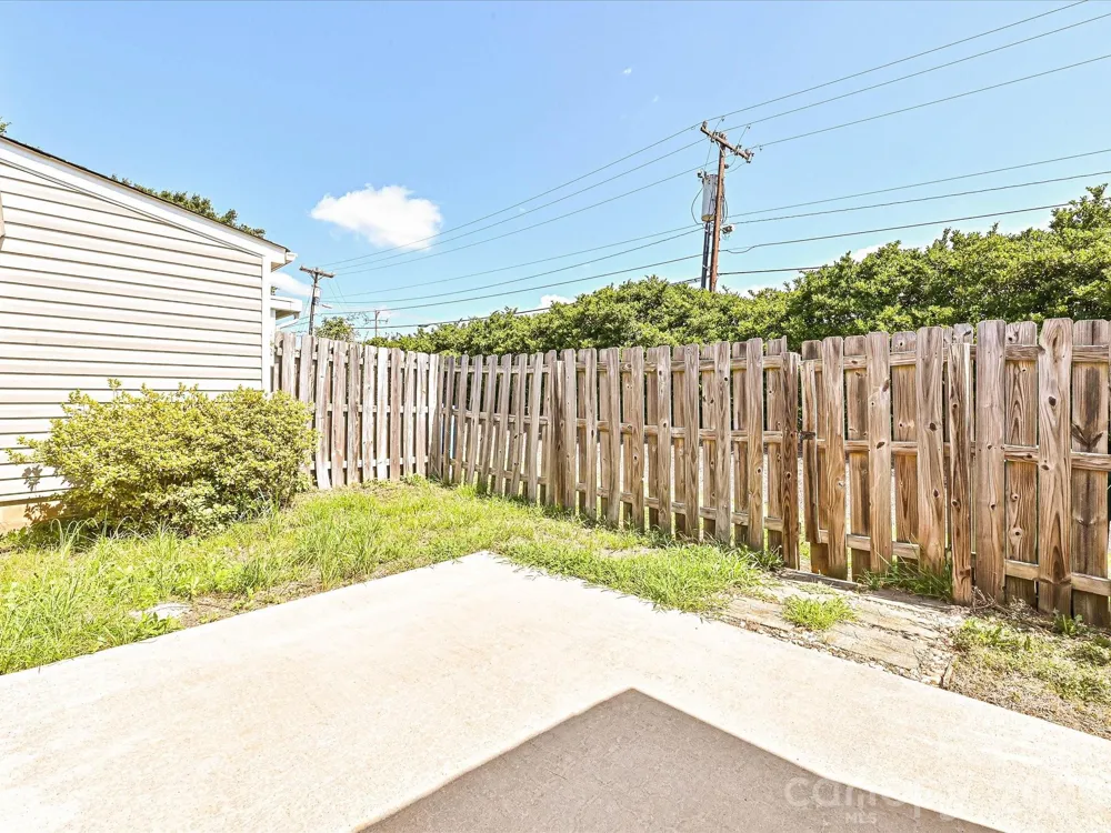 2013 Pin Oak Place Cramerton, NC 28032
