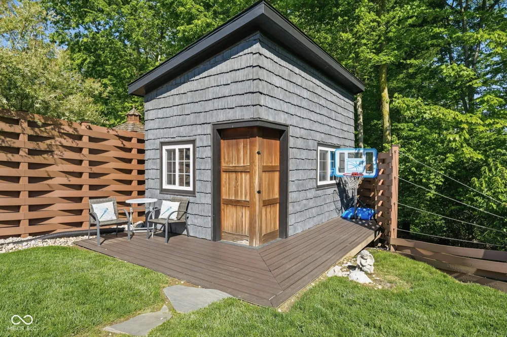 142 Wagon Trail Mooresville, IN 46158