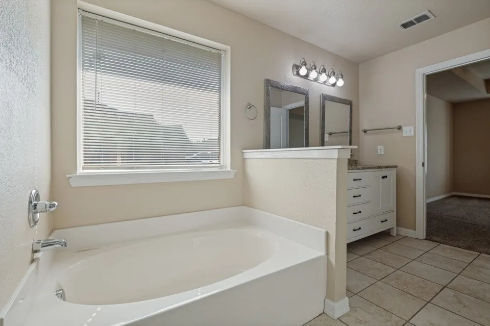416 Fox Hollow Venus, TX 76084