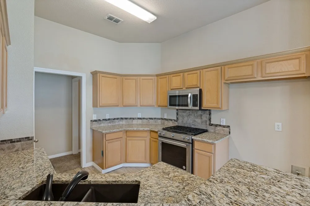 416 Fox Hollow Venus, TX 76084