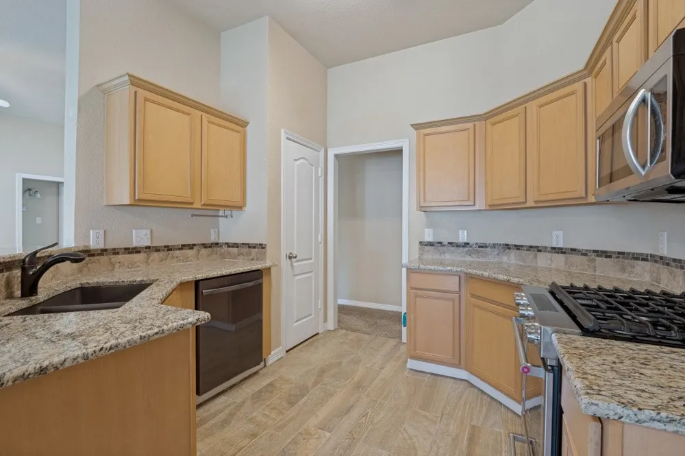 416 Fox Hollow Venus, TX 76084
