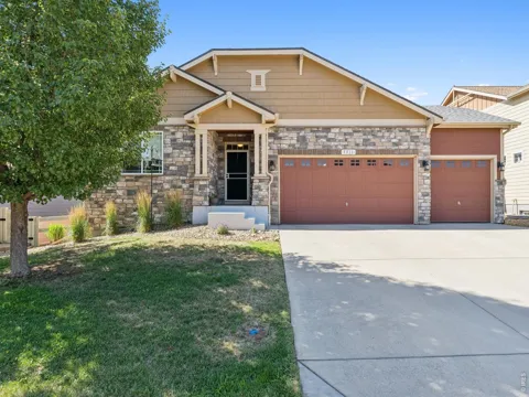 5511 Palomino Way