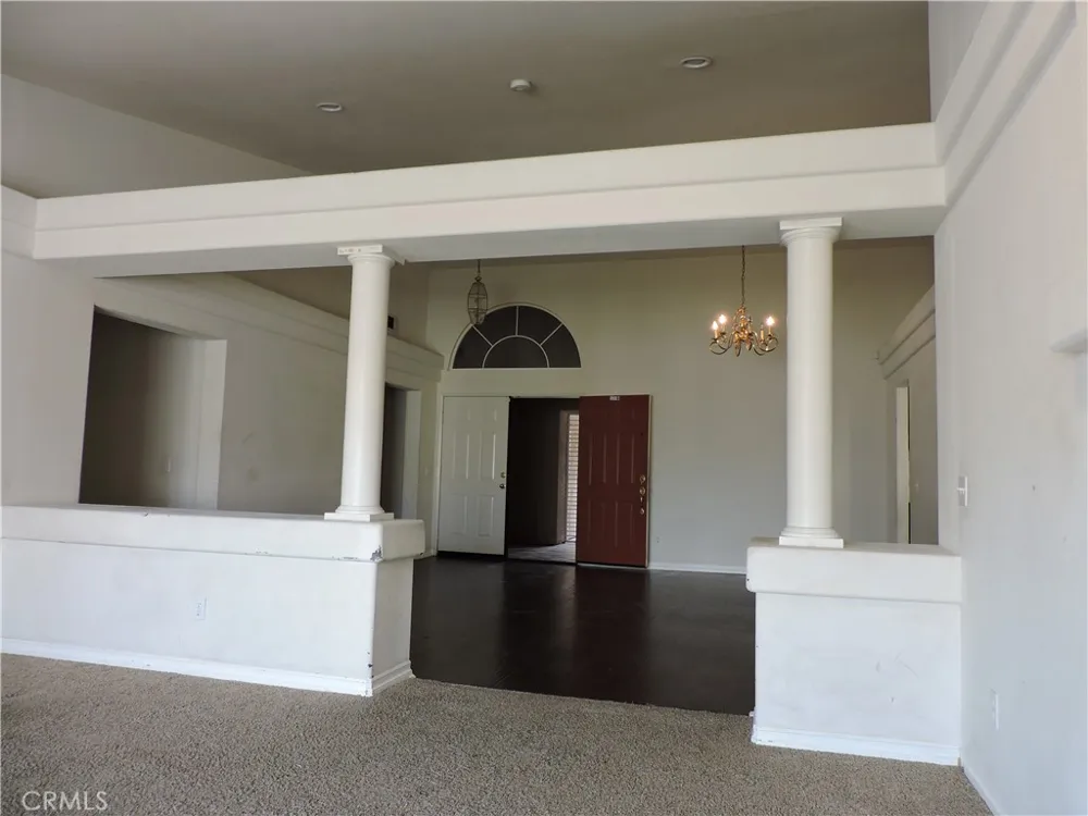 14733 Ladybird Victorville, CA 92394
