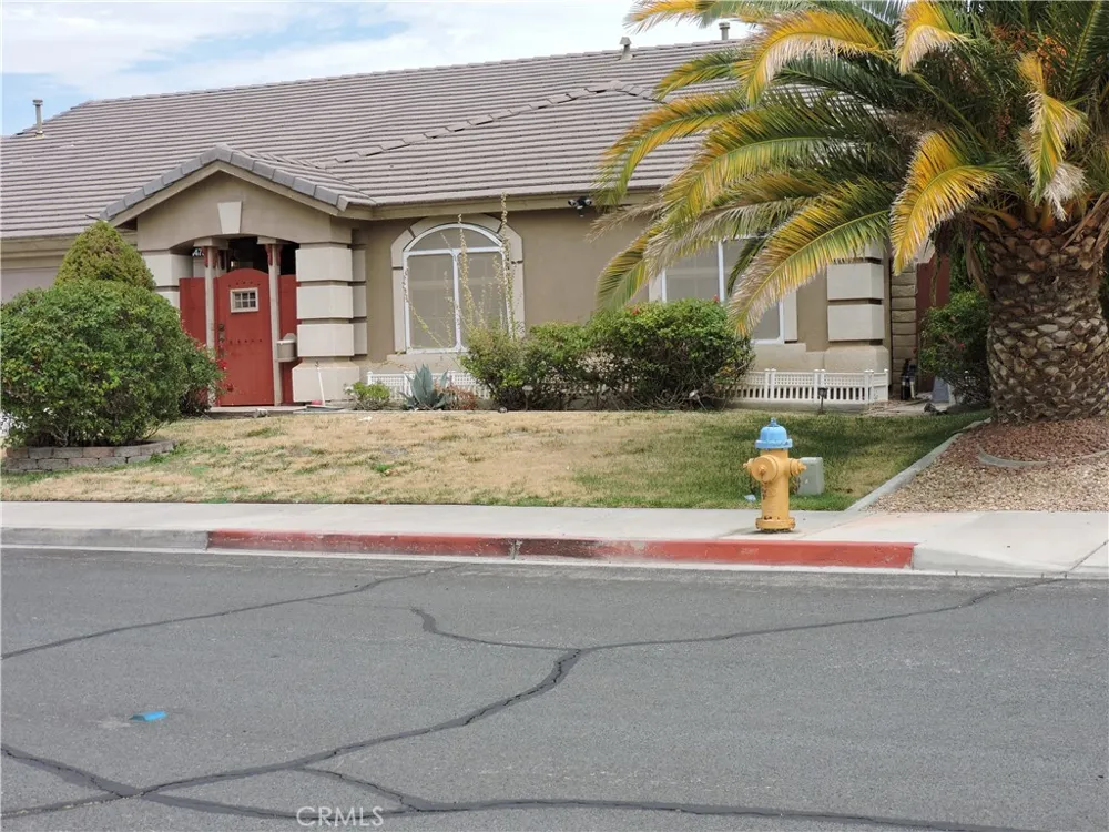14733 Ladybird Victorville, CA 92394