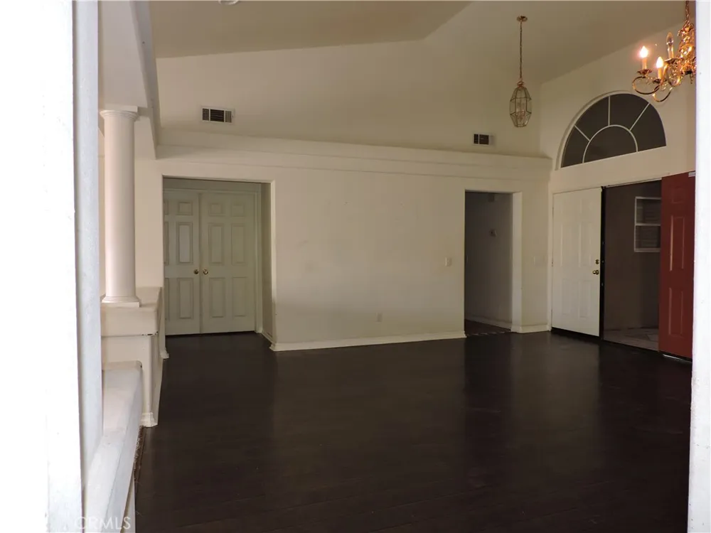 14733 Ladybird Victorville, CA 92394