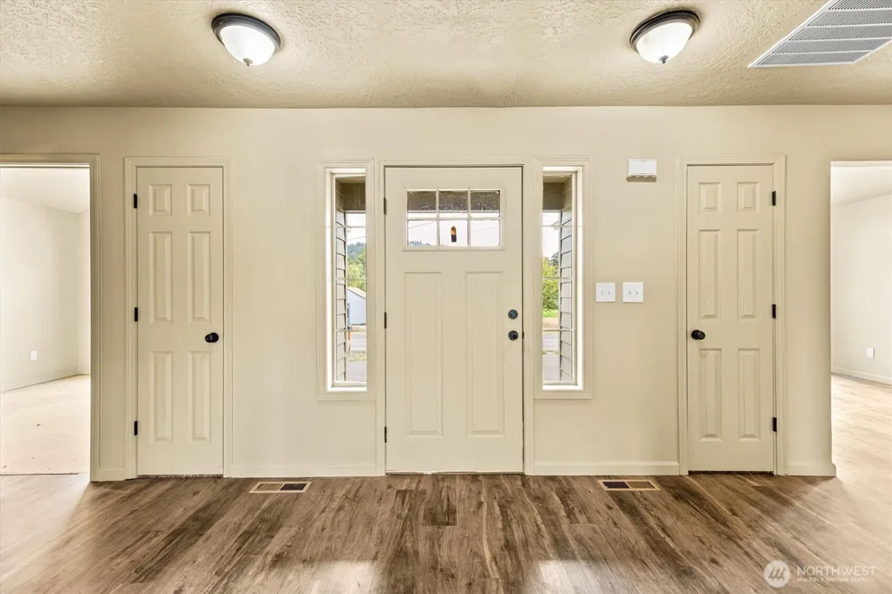 4657 Ohio Street Longview, WA 98632