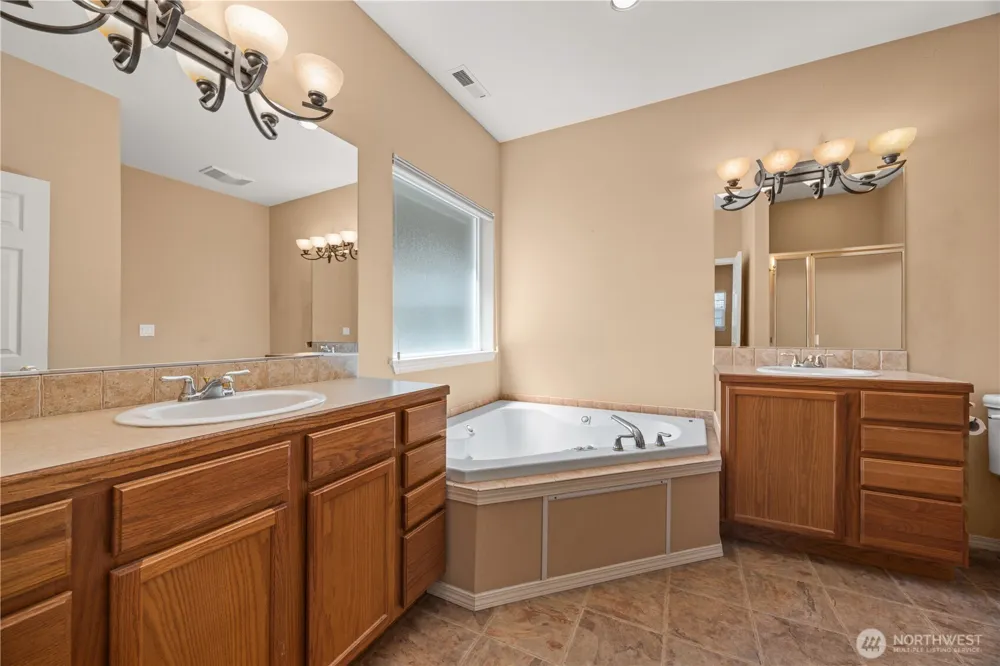 2109 W Terrace Avenue Chelan, WA 98816