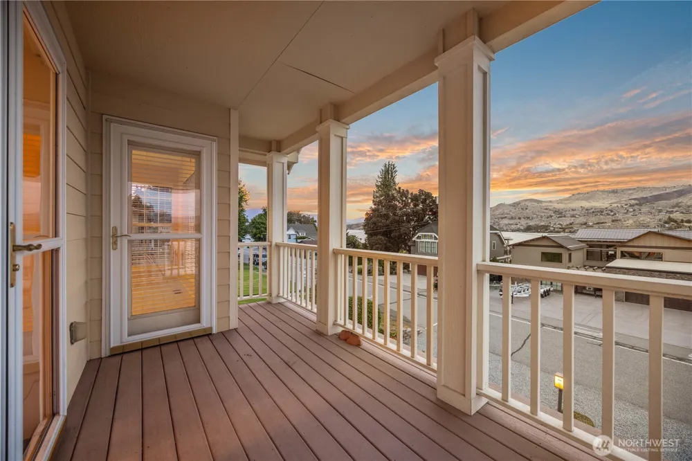 2109 W Terrace Avenue Chelan, WA 98816