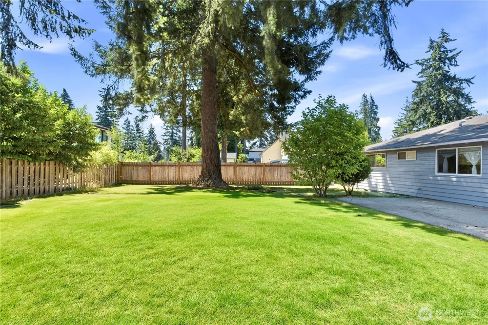 1344 NE 164th Place Bellevue, WA 98008