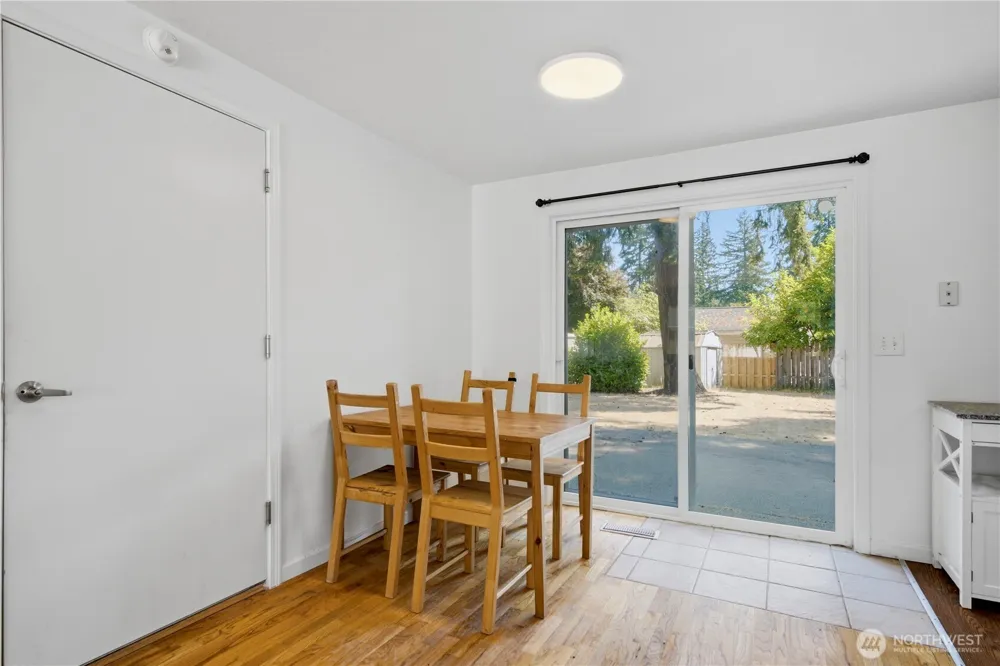 1344 NE 164th Place Bellevue, WA 98008