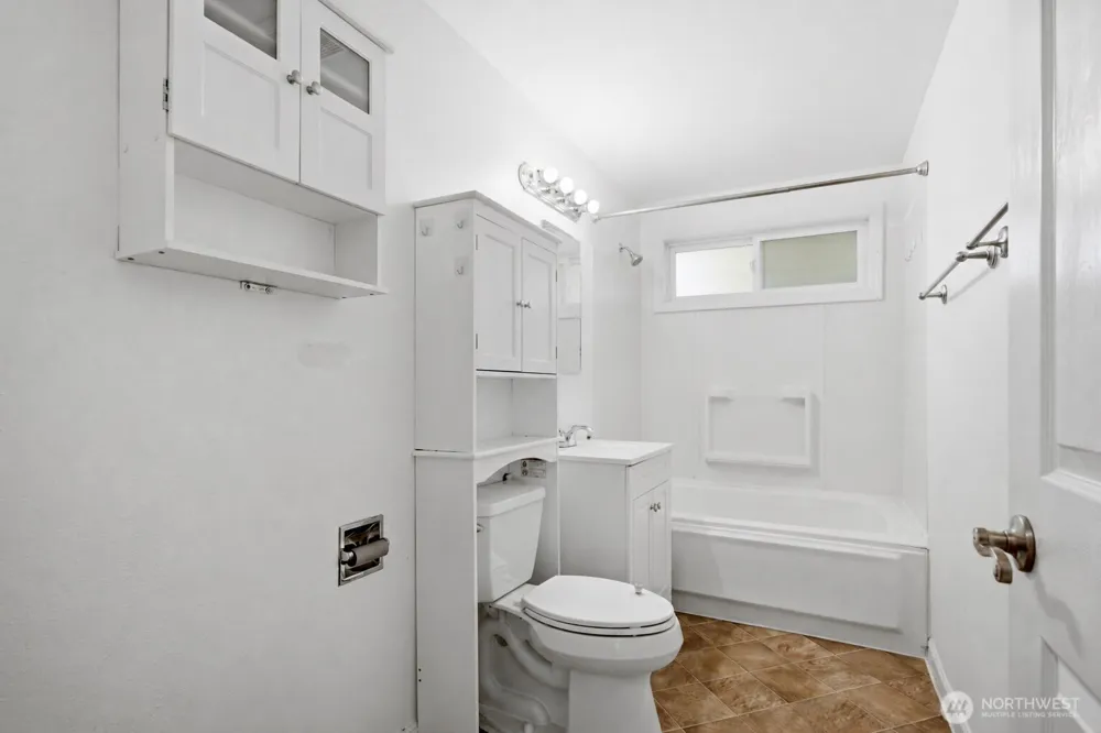 1344 NE 164th Place Bellevue, WA 98008