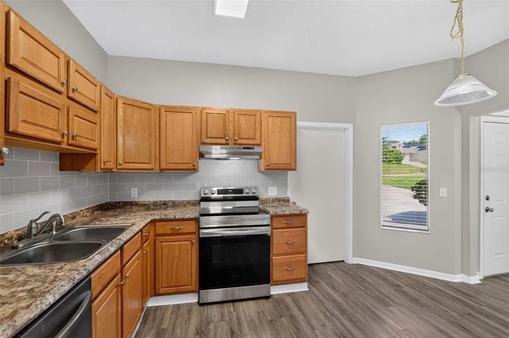 6348 SLEEPY HOLLOW DRIVE Orlando, FL 32810