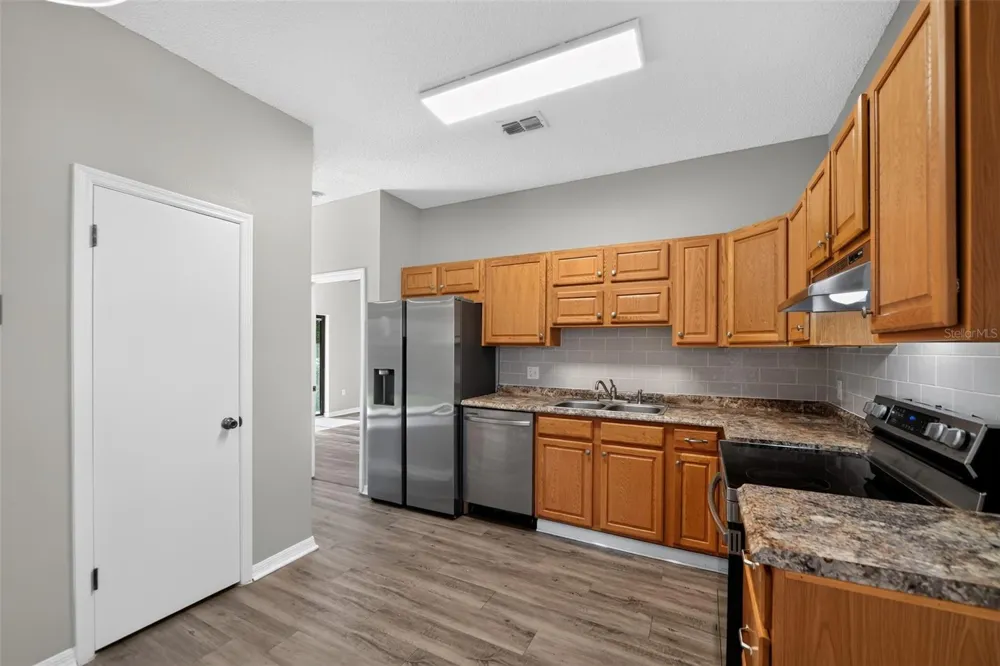 6348 SLEEPY HOLLOW DRIVE Orlando, FL 32810