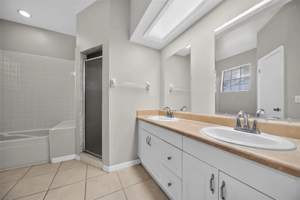 6348 SLEEPY HOLLOW DRIVE Orlando, FL 32810